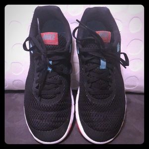 👟Nike 👟  Flex Experience Sneaker